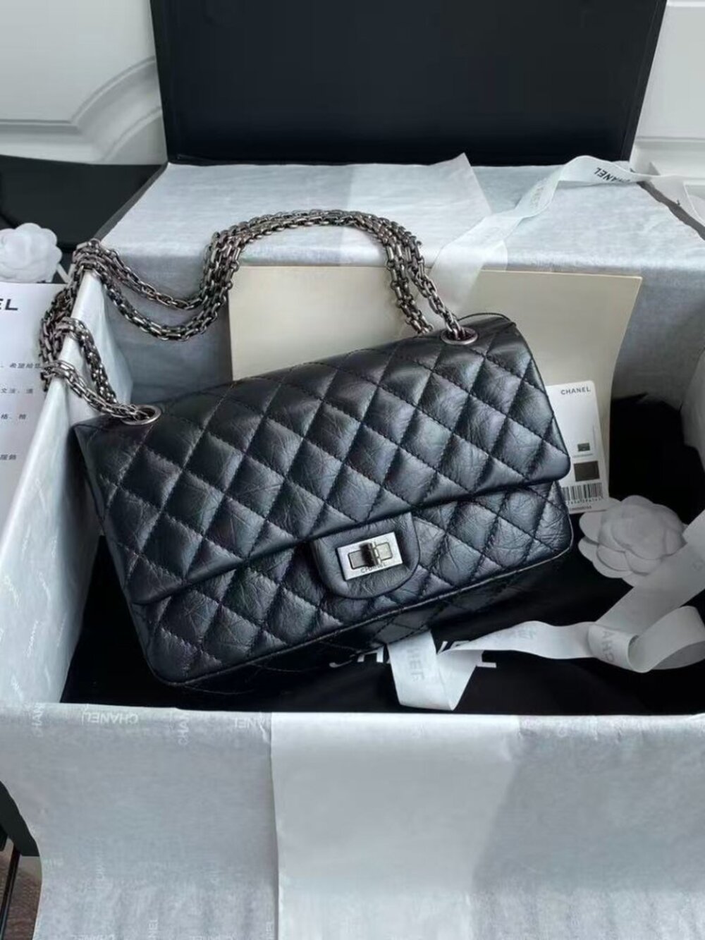 Classic CHANEL bag: A Stylish and Versatile Choice for Elegance